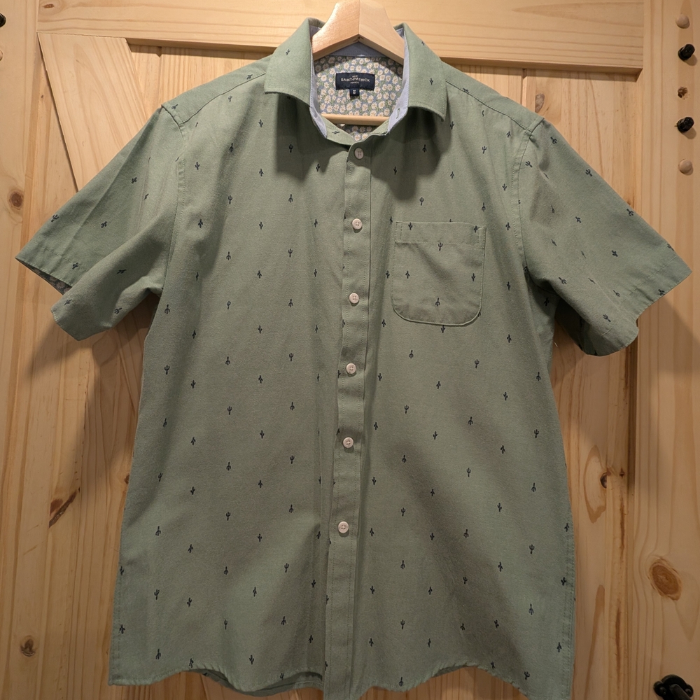 Rue Saint-Patrick Medium Men's Green Button Down Shirt